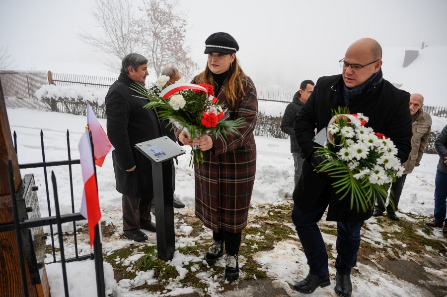 Rocznica Wybuchu Powstania Styczniowego Z O Enie Kwiat W Pod