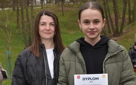 wręczanie dyplom&oacute;w i puchar&oacute;w
