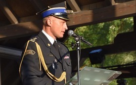 przemawia st. bryg. Jacek Ryncarz