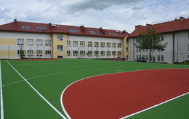Boisko sportowe przy SP Nowy Wiśnicz-I etap 