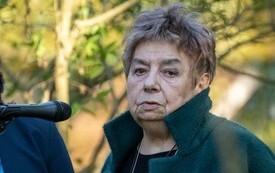 Zakończenie III etapu VIII Rajdu Konnego szlakiem ucieczki rotmistrza Witolda Pileckiego z KL Auschwitz &ndash; przem&oacute;wienie Marii Serafińskiej - Domańskiej