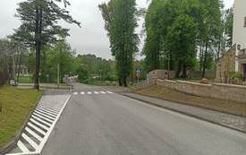 Malowanie pasow Stary Wiśnicz, montowanie słupk&oacute;w wraz z łańcuchem, montaż znak&oacute;w pionowych