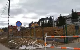 Zagospodarowujemy teren przed Szkołą Podstawową - plac budowy