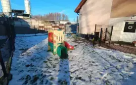 Wiśnicka Akademia Maluszka zyska nowy plac zabaw stan aktualny placu zabaw