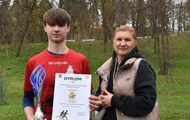 wręczanie dyplom&oacute;w i puchar&oacute;w