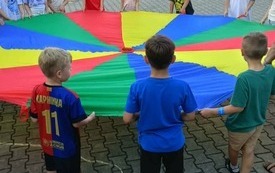 zabawa z kolorowym kołem