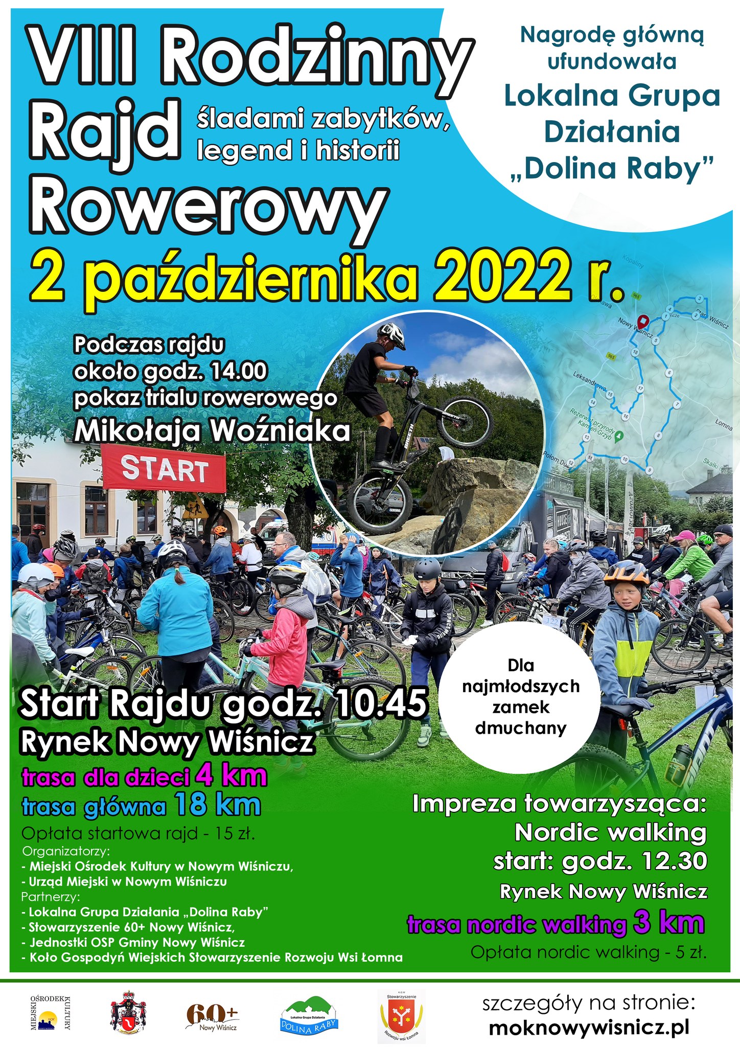 osoby w różnym wieku na rowerach, napisy dotyczące wydarzenia
