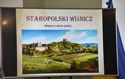 Zdjęcie do Wiśnickie spotkanie z autorem książki &quot;Bochnia i Ziemia Bocheńska. Podr&oacute;ż przez dzieje&quot;