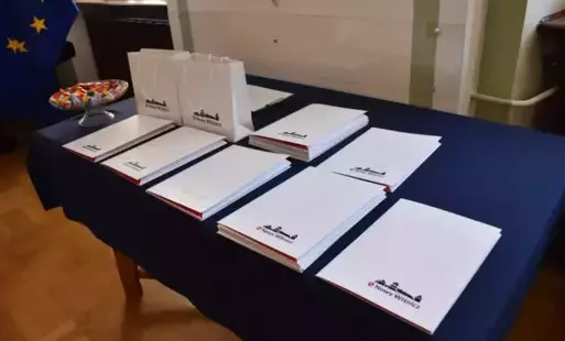 Zdjęcie do Wręczono stypendia i nagrody Burmistrza Nowego Wiśnicza