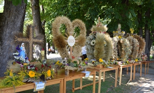 wieńce dożynkowe