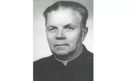 portret księdza
